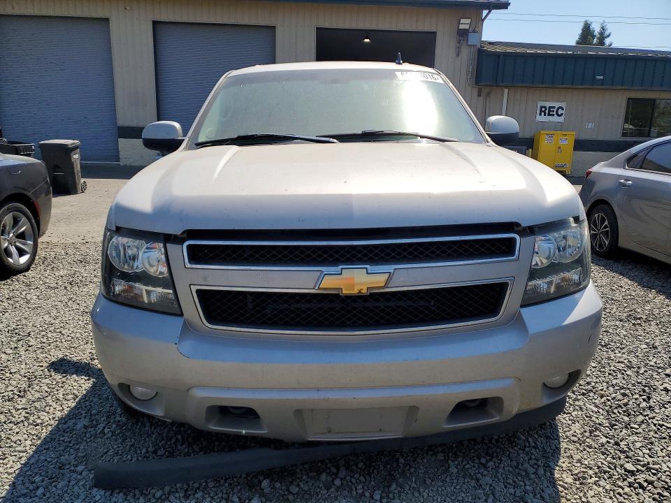 63613016 :رقم المزاد ، 3GNFK16357G132986 vin ، 2007 Chevrolet Suburban مزاد بيع