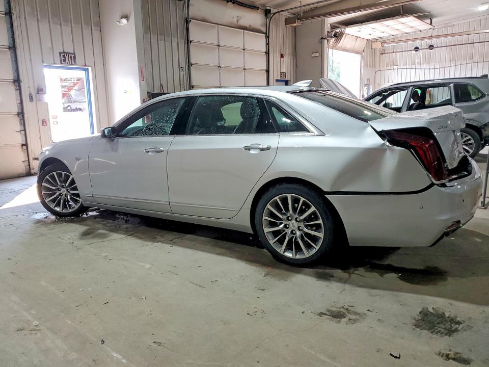 64630116 :رقم المزاد ، 1G6KD5RS3JU108091 vin ، 2018 Cadillac Ct6 مزاد بيع