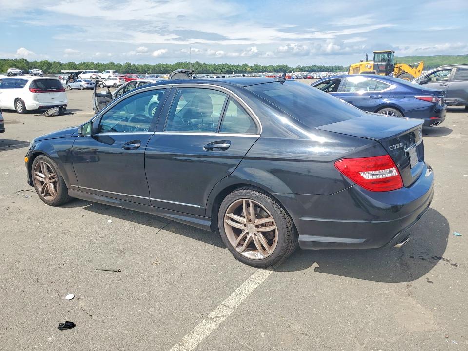 2014 Mercedes-benz C მანქანა იყიდება აუქციონზე, vin: WDDGF8AB9EA957956, აუქციონის ნომერი: 67237816