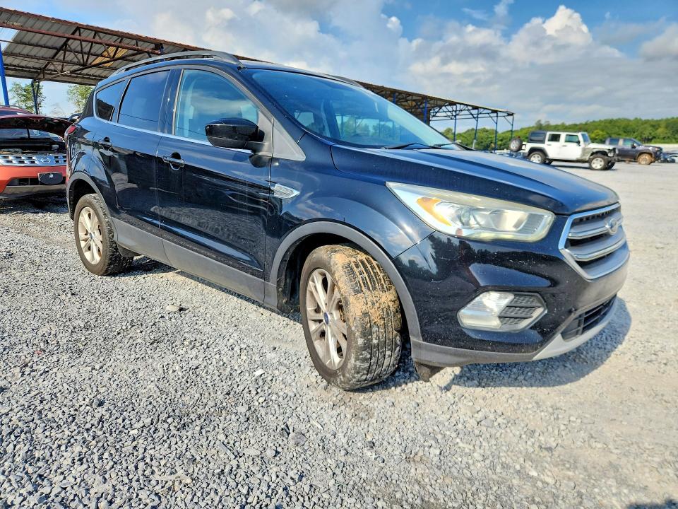 Продаж на аукціоні авто 2017 Ford Escape, vin: 1FMCU0GD4HUA84110, номер лоту: 63784266