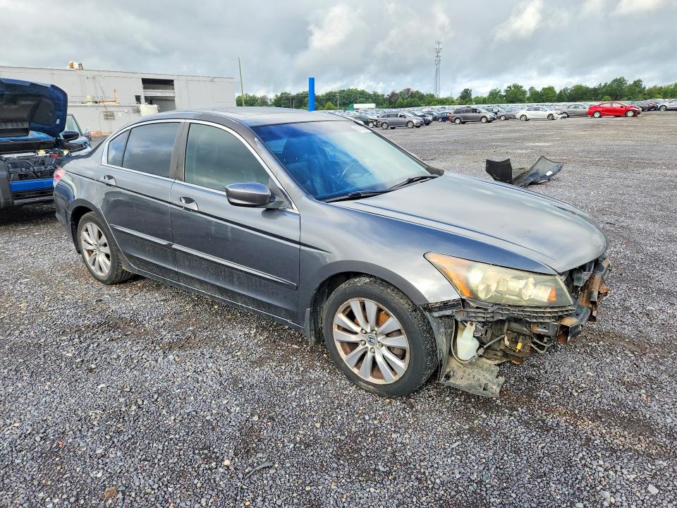 63129196 :رقم المزاد ، 1HGCP2F88BA015653 vin ، 2011 Honda Accord مزاد بيع