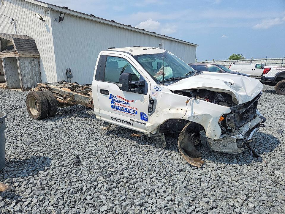 Продаж на аукціоні авто 2022 Ford F550, vin: 1FDUF5GT4NEC94151, номер лоту: 64799526