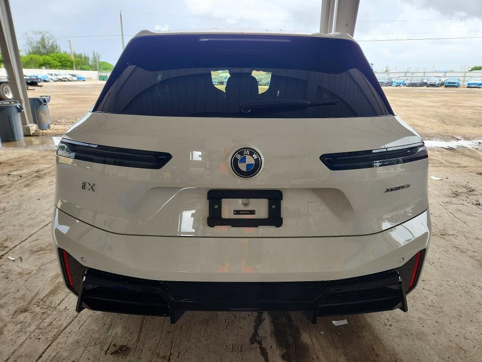 64090936 :رقم المزاد ، WB553CF04TCV07276 vin ، 2026 Bmw Ix مزاد بيع