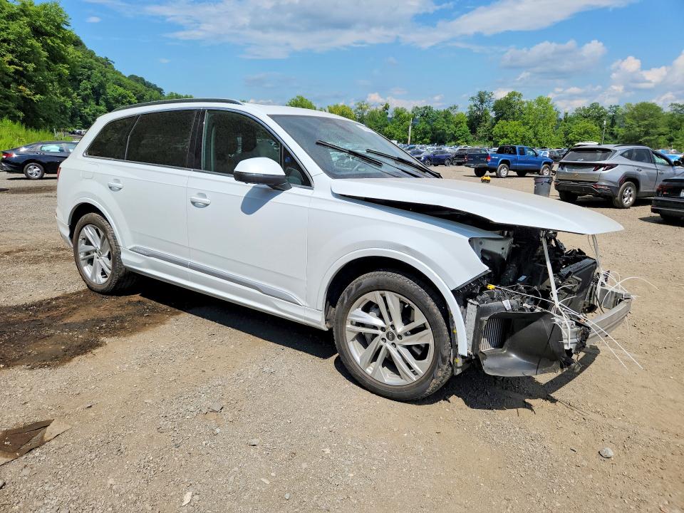 Продажа на аукционе авто 2021 Audi Q7, vin: WA1LXAF73MD036969, номер лота: 63930636