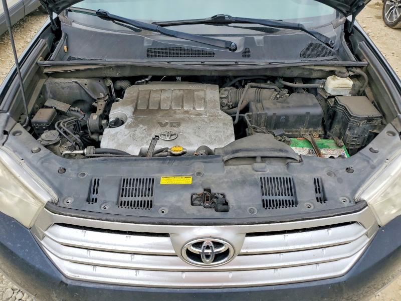 67176866 :رقم المزاد ، 5TDZK3EH2BS037679 vin ، 2011 Toyota Highlander مزاد بيع