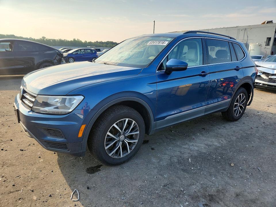 Продаж на аукціоні авто 2020 Volkswagen Tiguan, vin: 3VV2B7AX2LM017084, номер лоту: 63417616