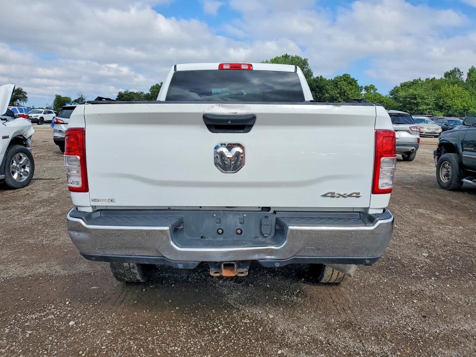 63327896 :رقم المزاد ، 3C6UR5CJ4KG512584 vin ، 2019 Ram 2500 مزاد بيع