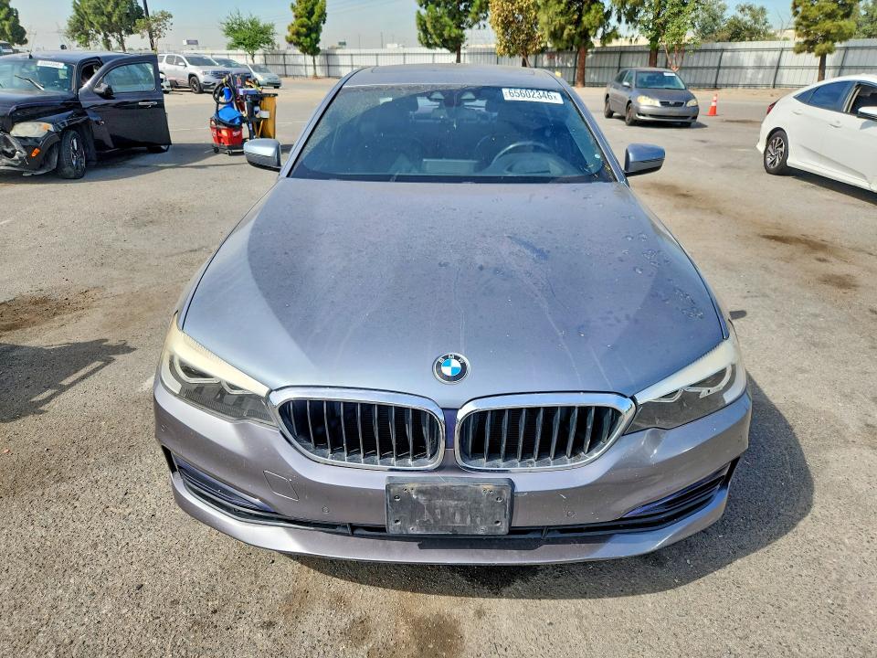 65602346 :رقم المزاد ، WBAJA9C56JB252917 vin ، 2018 Bmw 530e مزاد بيع