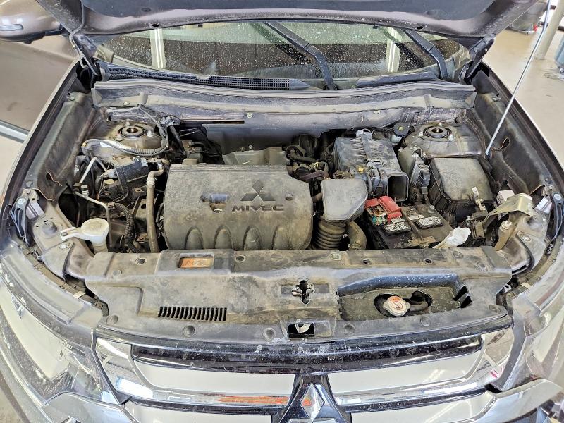 2018 Mitsubishi Outlander მანქანა იყიდება აუქციონზე, vin: JA4AZ3A32JZ053911, აუქციონის ნომერი: 64691286