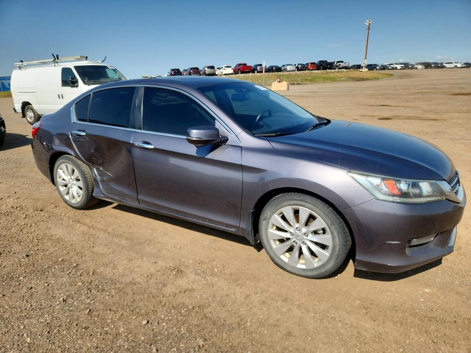 Продажа на аукционе авто 2015 Honda Accord, vin: 1HGCR2F82FA802792, номер лота: 65822876
