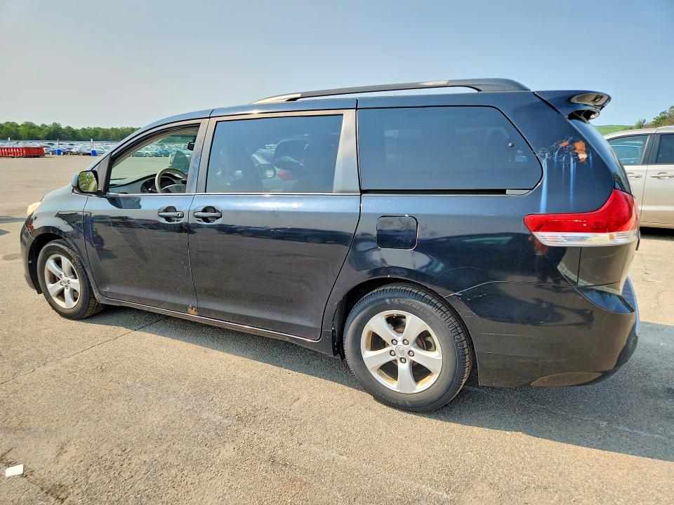 Продажа на аукционе авто 2013 Toyota Sienna, vin: 5TDKK3DC1DS331259, номер лота: 65013786