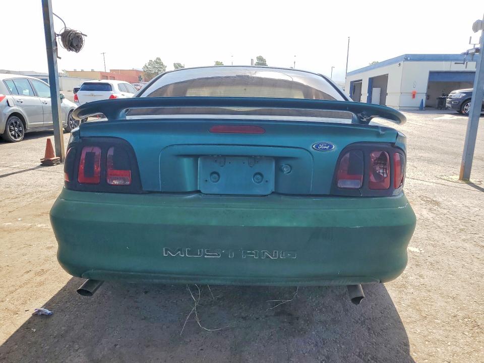 1997 Ford Mustang მანქანა იყიდება აუქციონზე, vin: 1FALP42X7VF116185, აუქციონის ნომერი: 64018366