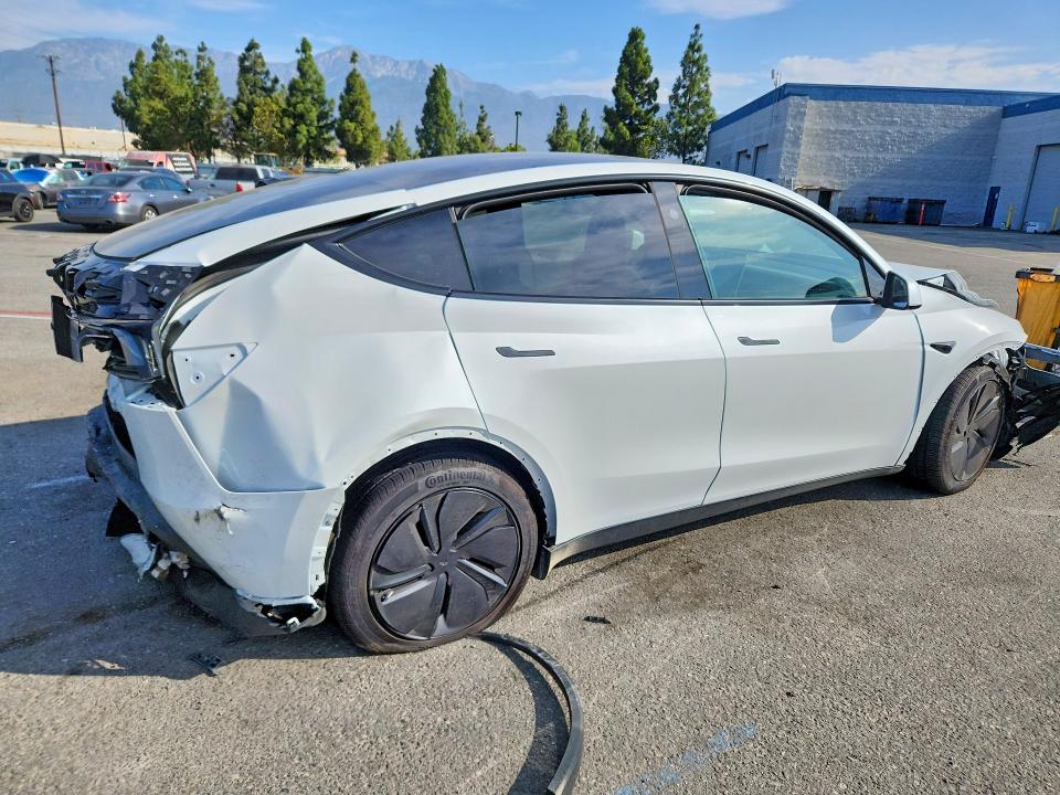 Продажа на аукционе авто 2026 Tesla Model Y, vin: 7SAYGDED7TF617244, номер лота: 64633476