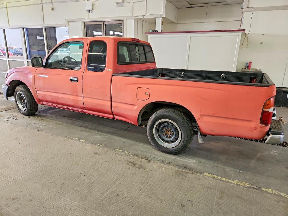 Auction sale of the 2000 Toyota Tacoma, vin: 4TAVL52N3YZ659597, lot number: 63770286