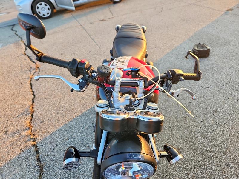 65890386 :رقم المزاد ، SMTD54HF6RTBN9401 vin ، 2024 Triumph Motorcycle Speed Twin مزاد بيع