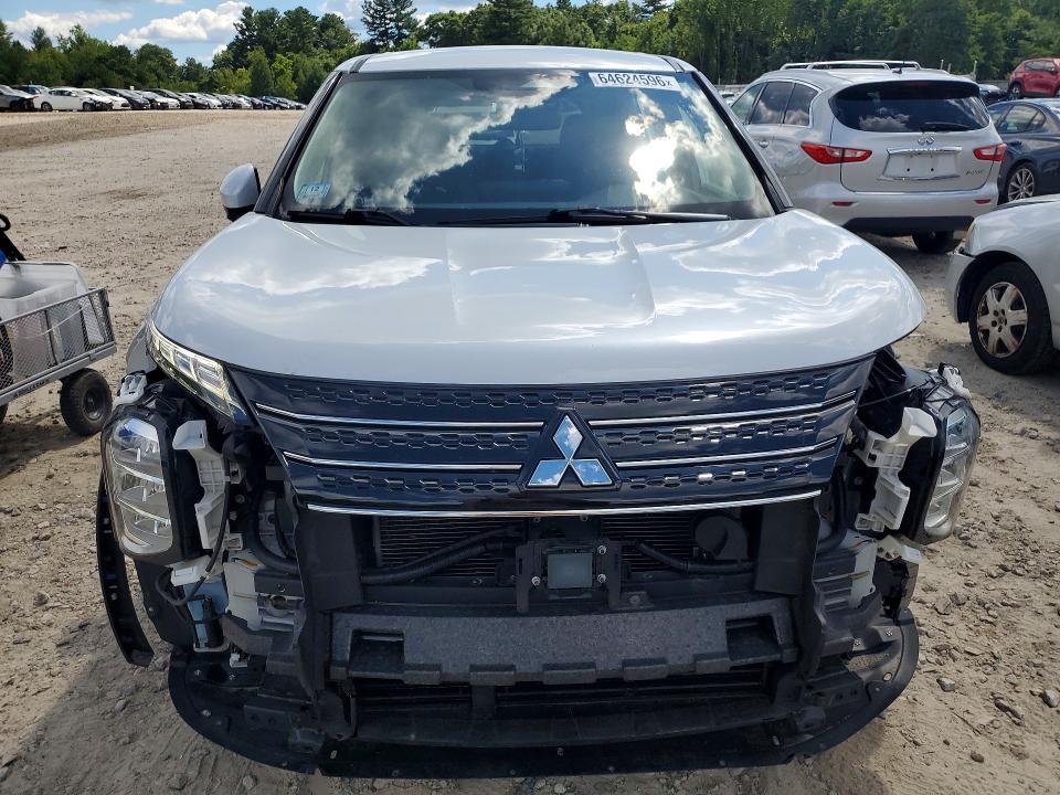 64624596 :رقم المزاد ، JA4J4UA85PZ025044 vin ، 2023 Mitsubishi Outlander مزاد بيع
