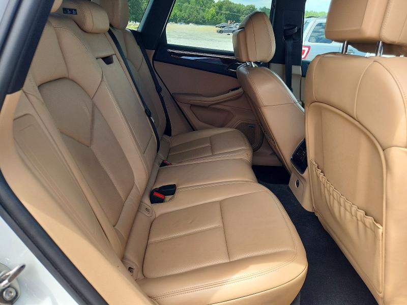 63905646 :رقم المزاد ، WP1AA2A58MLB11972 vin ، 2021 Porsche Macan مزاد بيع