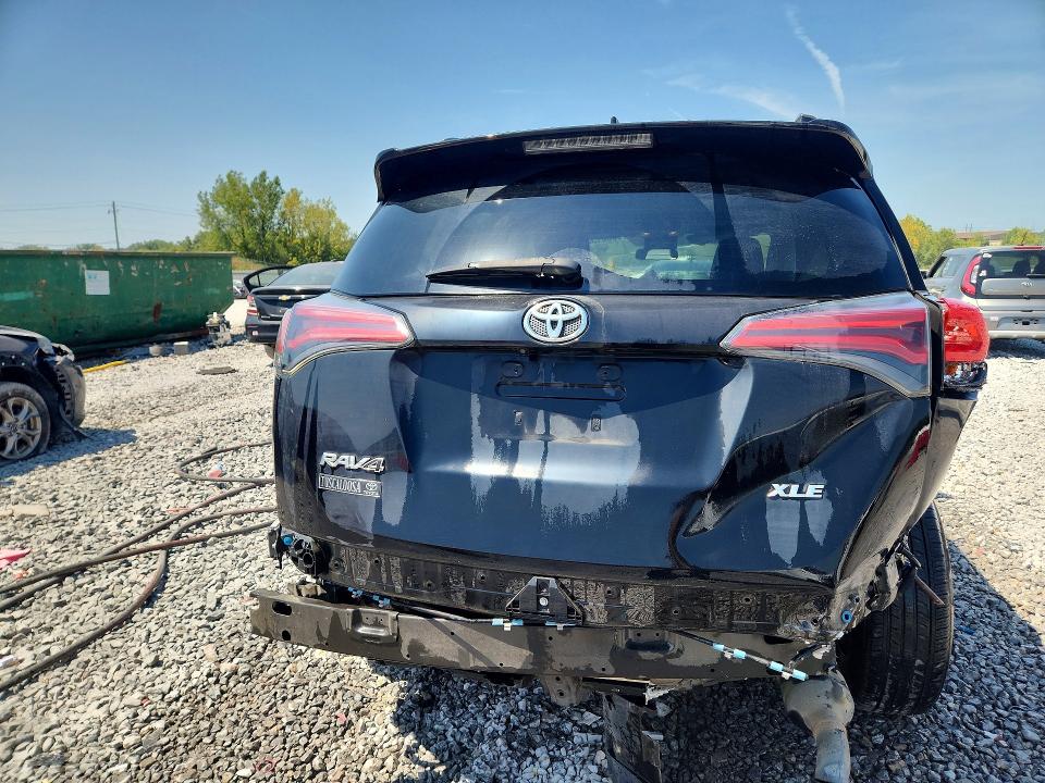 2018 Toyota Rav4 მანქანა იყიდება აუქციონზე, vin: 2T3WFREV9JW467089, აუქციონის ნომერი: 66001356