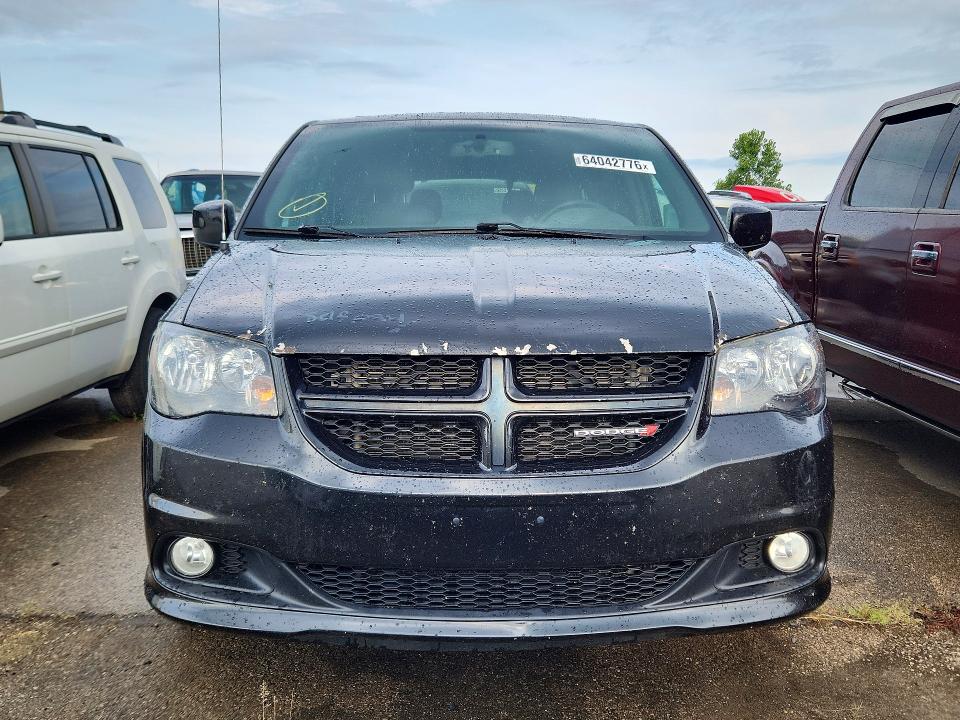 64042776 :رقم المزاد ، 2C4RDGEG3JR200520 vin ، 2018 Dodge Grand Caravan مزاد بيع
