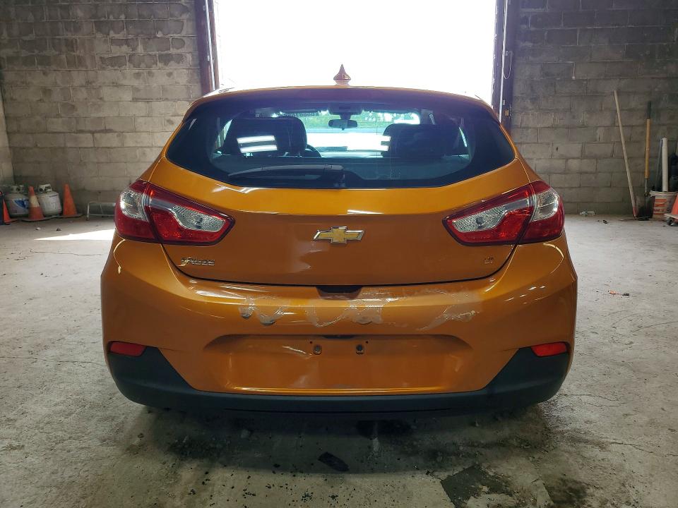 2017 Chevrolet Cruze მანქანა იყიდება აუქციონზე, vin: 3G1BE6SM2HS589272, აუქციონის ნომერი: 65581656
