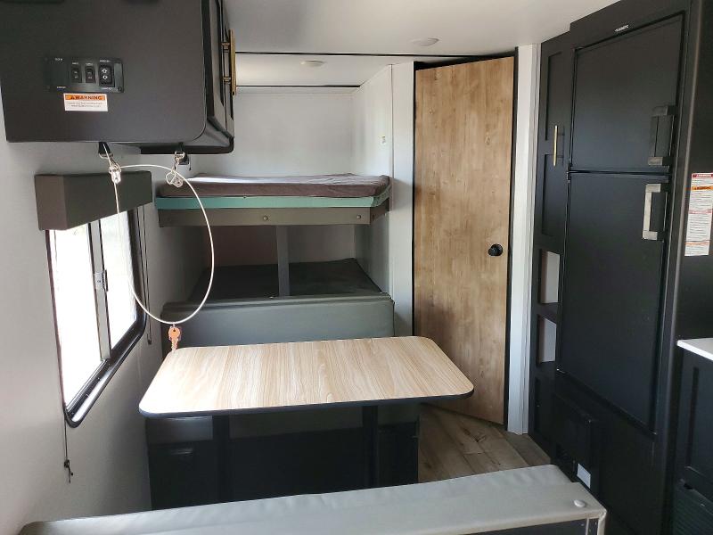 Продажа на аукционе авто 2022 Keystone Springdale 2010bh, vin: 4YDTSGH29NW105319, номер лота: 64455946