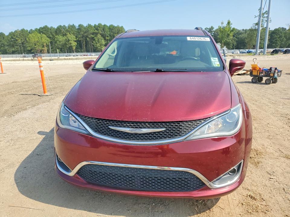 64012676 :رقم المزاد ، 2C4RC1BG3HR566038 vin ، 2017 Chrysler Pacifica مزاد بيع
