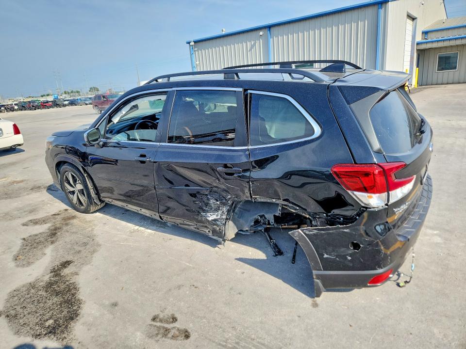 2021 Subaru Forester მანქანა იყიდება აუქციონზე, vin: JF2SKAXC1MH431688, აუქციონის ნომერი: 66767706