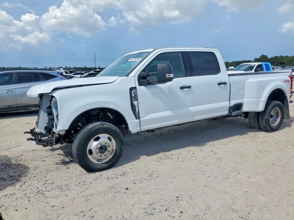 Auction sale of the 2025 Ford F350, vin: 1FT8W3DN4SED40203, lot number: 65275206