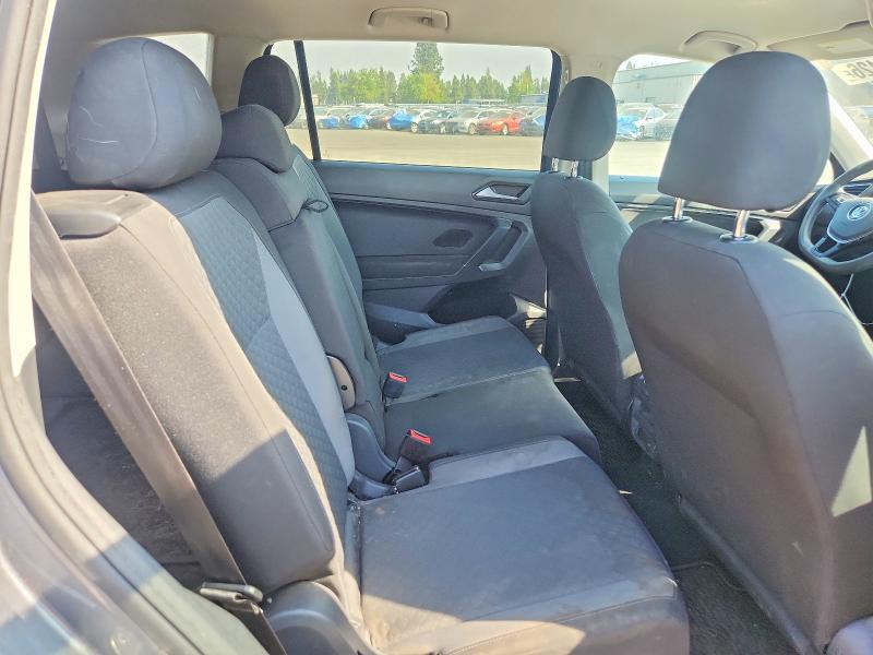 66369426 :رقم المزاد ، 3VV0B7AX6JM052439 vin ، 2018 Volkswagen Tiguan مزاد بيع