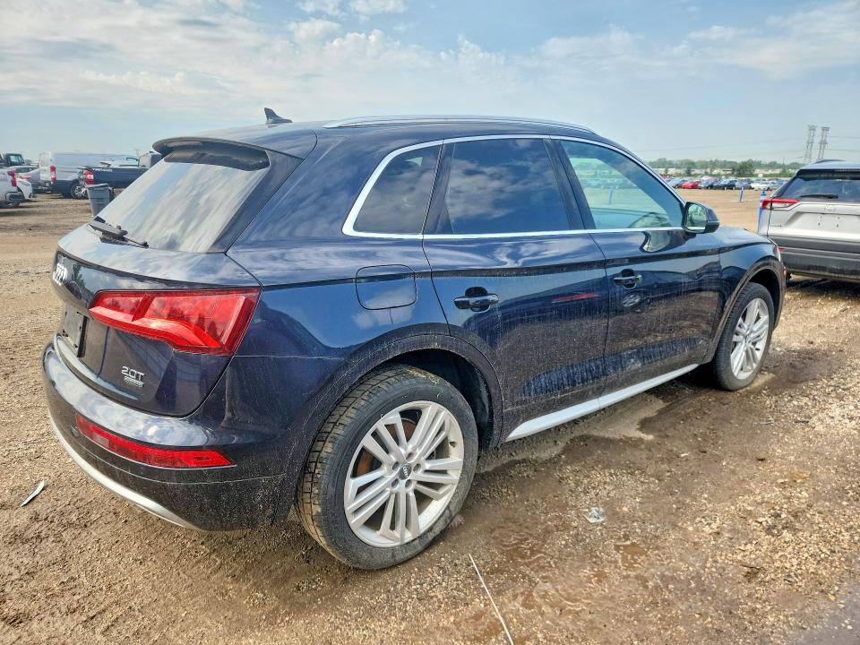 67036976 :رقم المزاد ، WA1BNAFY8J2133635 vin ، 2018 Audi Q5 مزاد بيع
