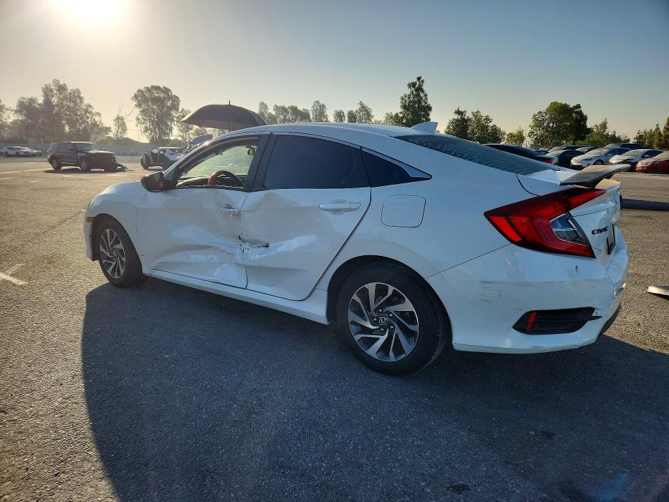 Продажа на аукционе авто 2017 Honda Civic, vin: 2HGFC2F76HH527499, номер лота: 63713306