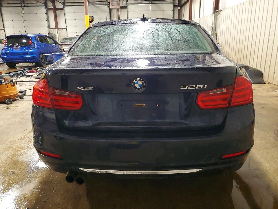 66055386 :رقم المزاد ، WBA3B3C52EJ979292 vin ، 2014 Bmw 328 مزاد بيع