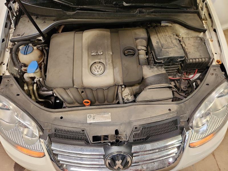 64921456 :رقم المزاد ، 3VWRZ71K29M172169 vin ، 2009 Volkswagen Jetta مزاد بيع