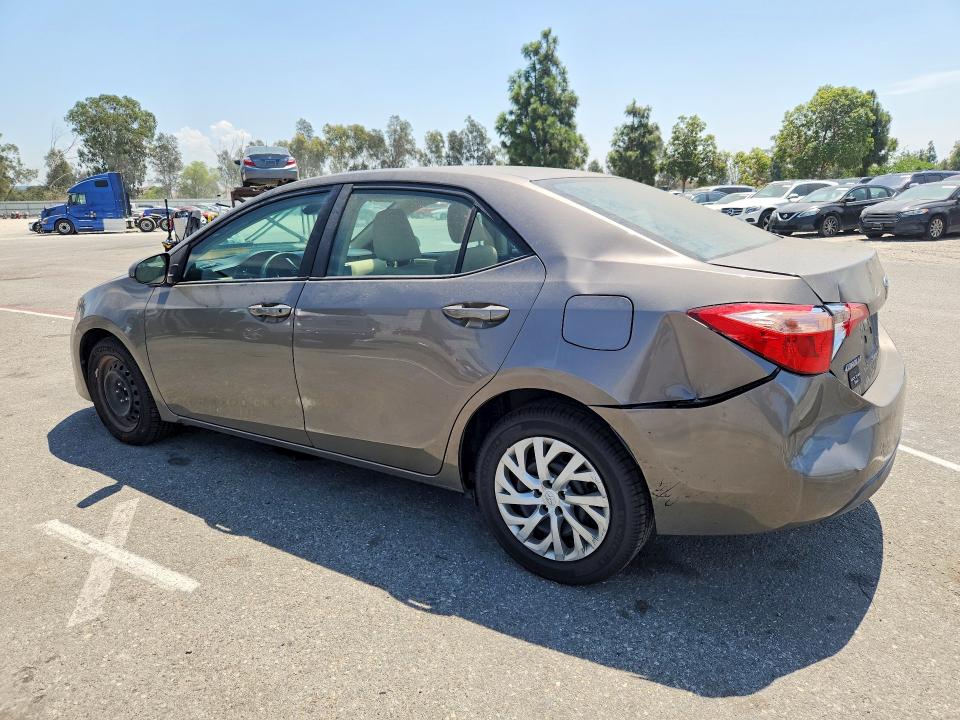 Продажа на аукционе авто 2018 Toyota Corolla, vin: 2T1BURHE2JC090115, номер лота: 63999536
