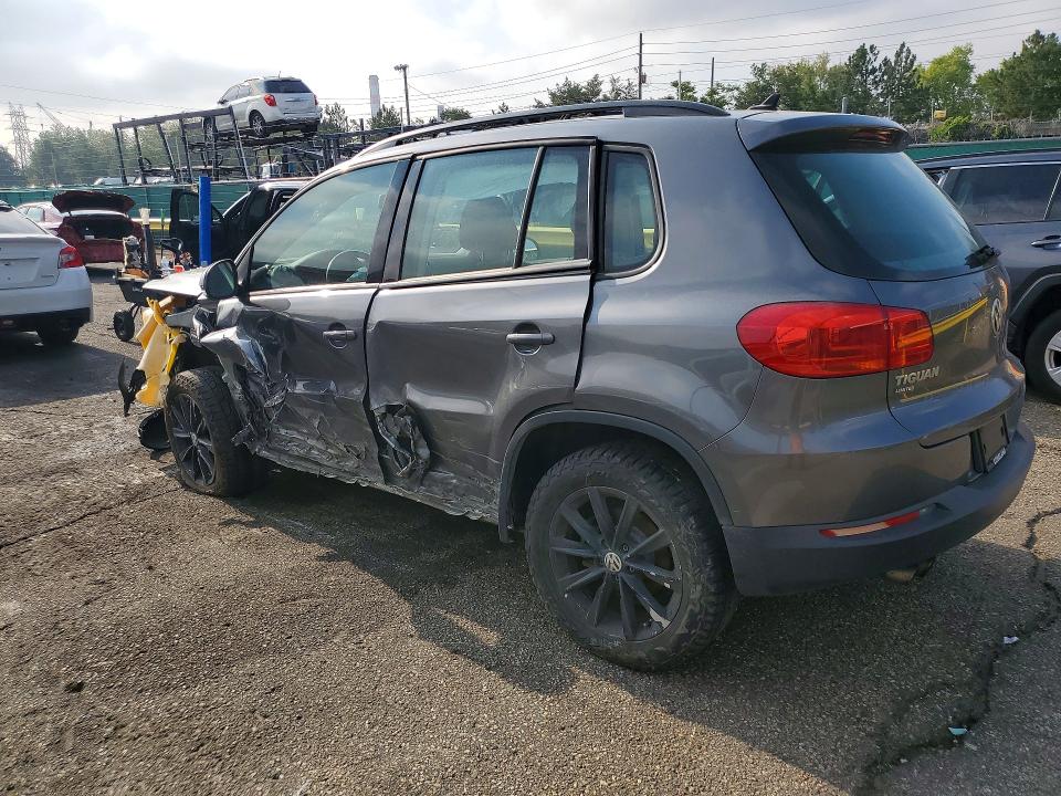 2018 Volkswagen Tiguan Limited მანქანა იყიდება აუქციონზე, vin: WVGBV7AX5JK003363, აუქციონის ნომერი: 63233776