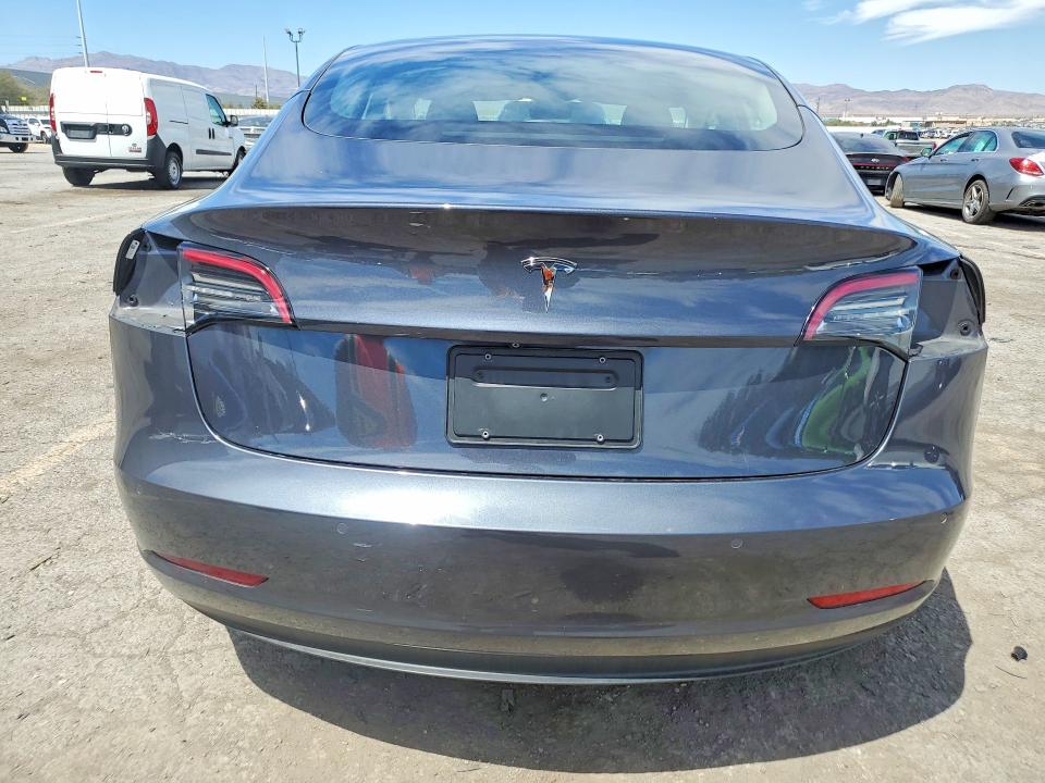 64963746 :رقم المزاد ، 5YJ3E1EA0MF072085 vin ، 2021 Tesla Model 3 مزاد بيع