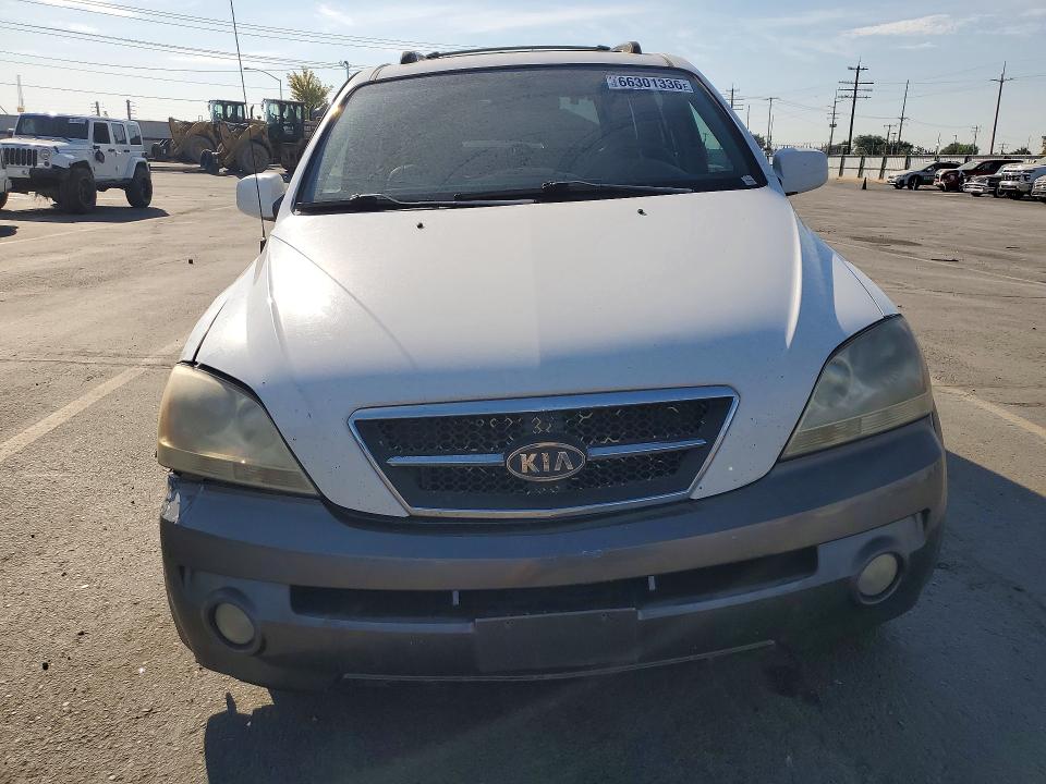66301336 :رقم المزاد ، KNDJC733245332363 vin ، 2004 Kia Sorento مزاد بيع