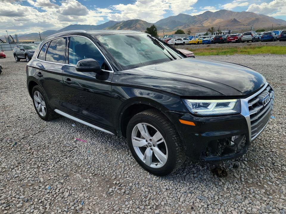 65693486 :رقم المزاد ، WA1BNAFY0J2102704 vin ، 2018 Audi Q5 مزاد بيع