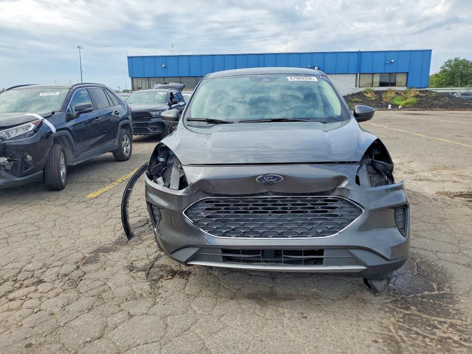 2020 Ford Escape მანქანა იყიდება აუქციონზე, vin: 1FMCU0G66LUC33367, აუქციონის ნომერი: 67069356