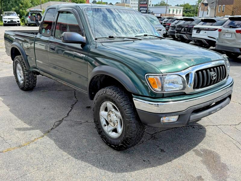 Продаж на аукціоні авто 2004 Toyota Tacoma, vin: 5TEWN72NX4Z382623, номер лоту: 64243546