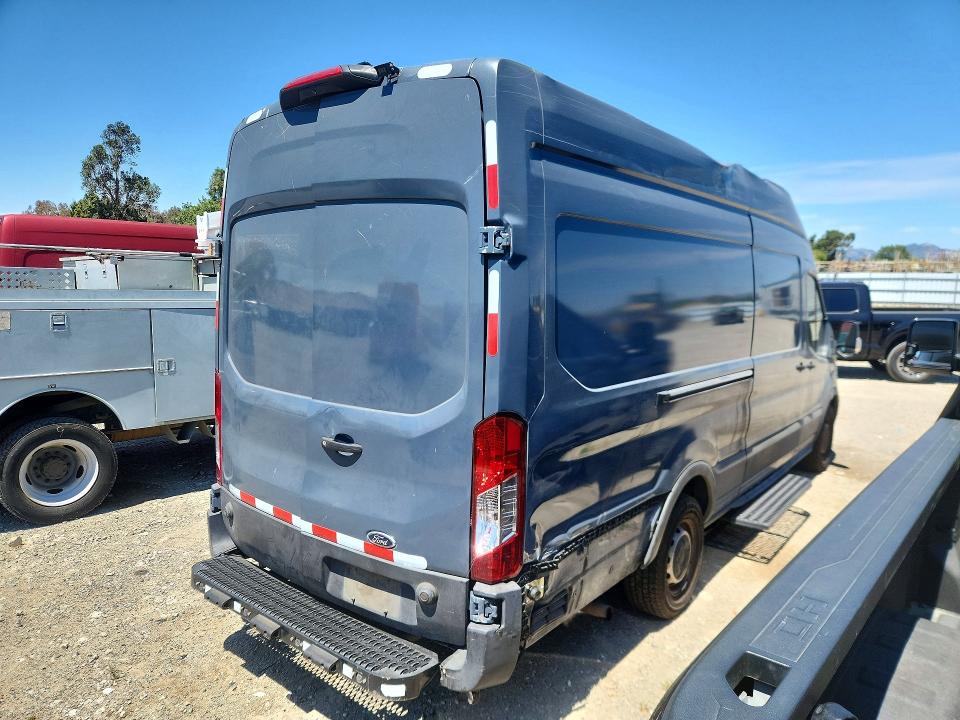 63449846 :رقم المزاد ، 1FTBR3X80LKB28145 vin ، 2020 Ford Transit مزاد بيع