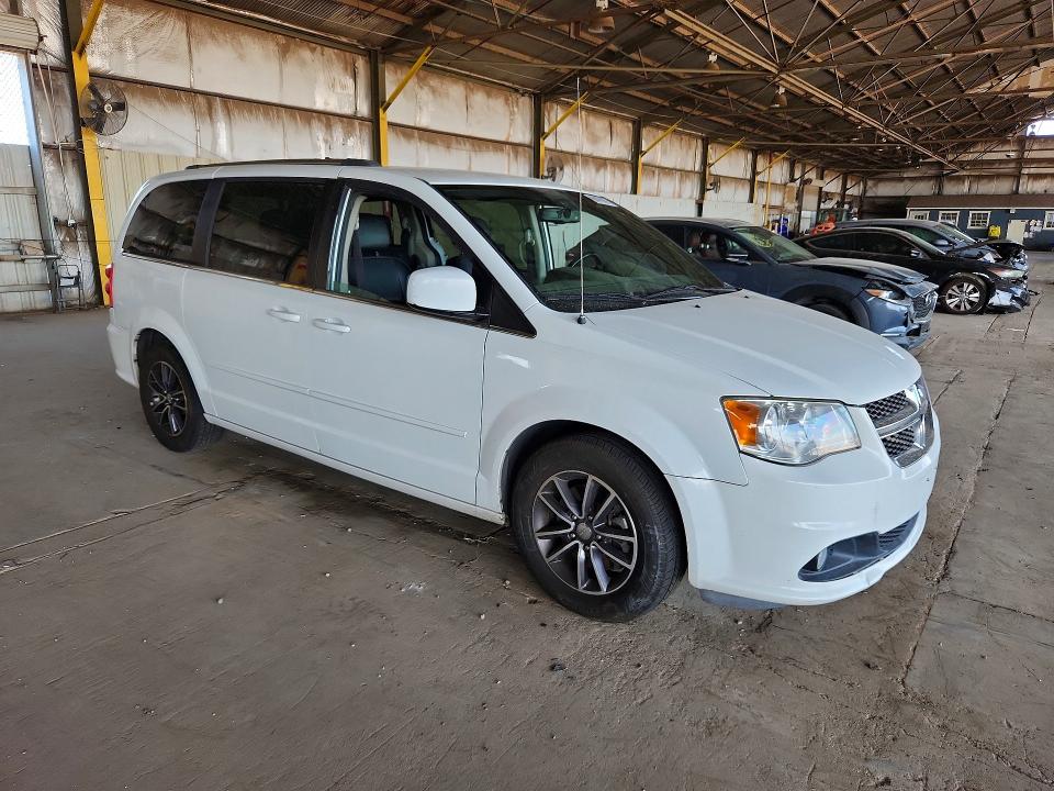 66470926 :رقم المزاد ، 2C4RDGCG7HR735816 vin ، 2017 Dodge Grand Caravan مزاد بيع