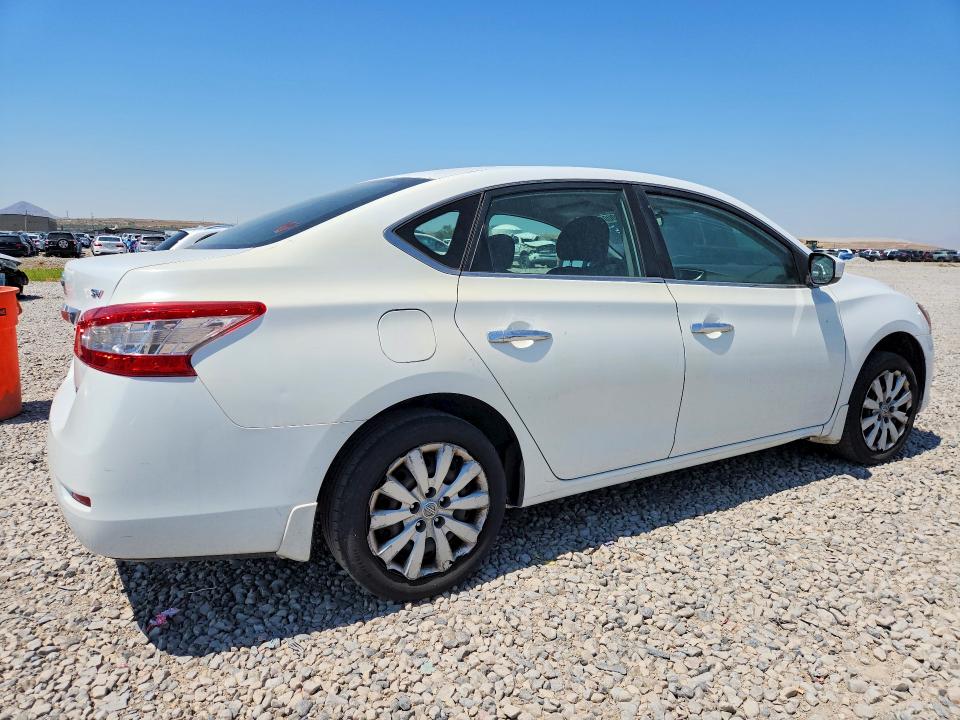 Продаж на аукціоні авто 2014 Nissan Sentra, vin: 3N1AB7AP0EY250017, номер лоту: 63800056