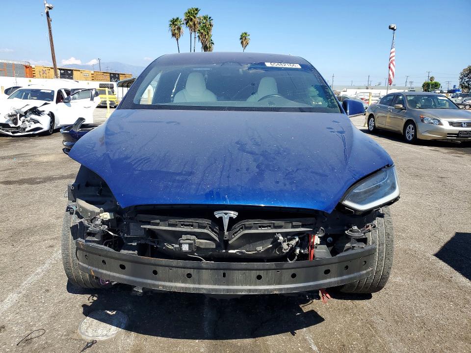 Продаж на аукціоні авто 2018 Tesla Model X, vin: 5YJXCAE27JF115946, номер лоту: 65482166
