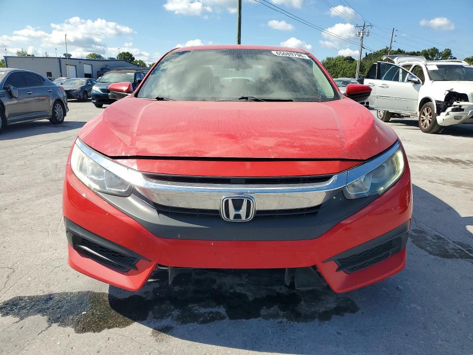 65089796 :رقم المزاد ، 2HGFC2F7XJH572547 vin ، 2018 Honda Civic مزاد بيع
