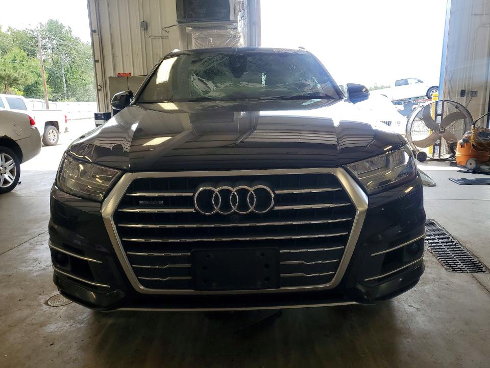 Продажа на аукционе авто 2018 Audi Q7, vin: WA1VAAF76JD024031, номер лота: 63902836