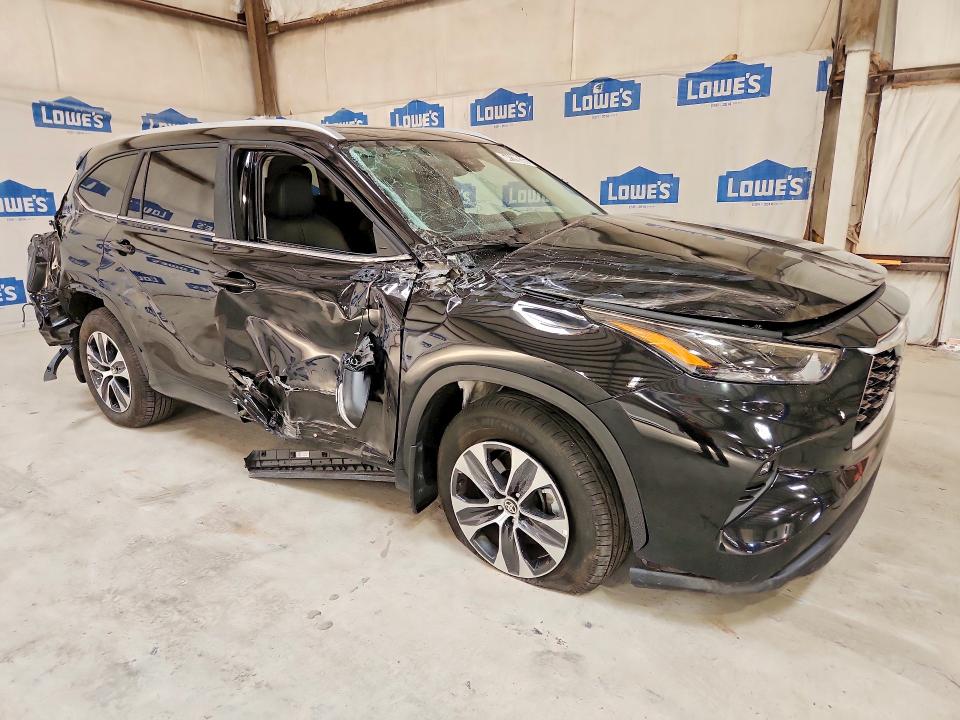 Продажа на аукционе авто 2026 Toyota Highlander, vin: 5TDKDRBH1TS611158, номер лота: 64129536