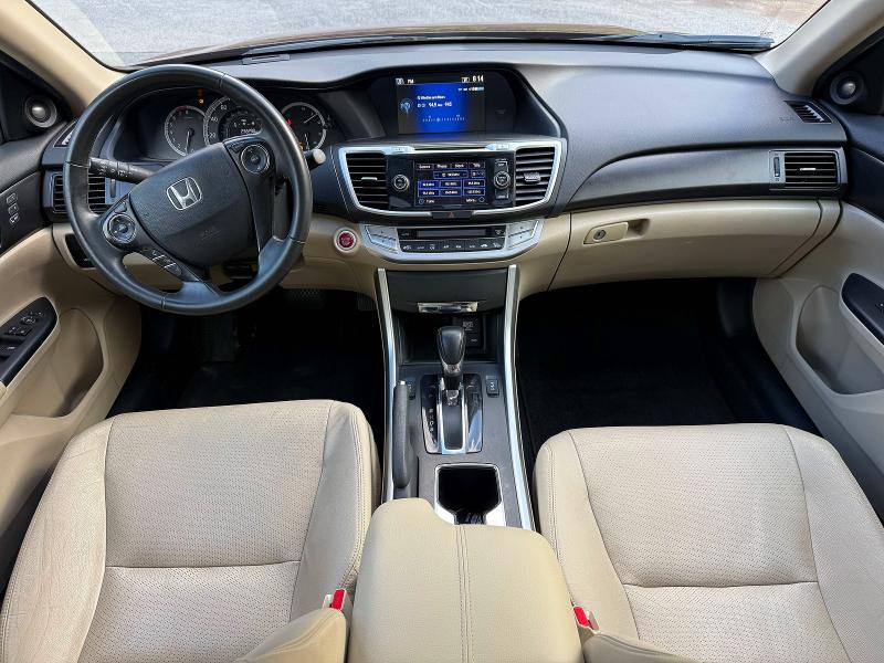 Aukcja sprzedaży 2015 Honda Accord, vin: 1HGCR2F85FA200890, numer aukcji: 65758836
