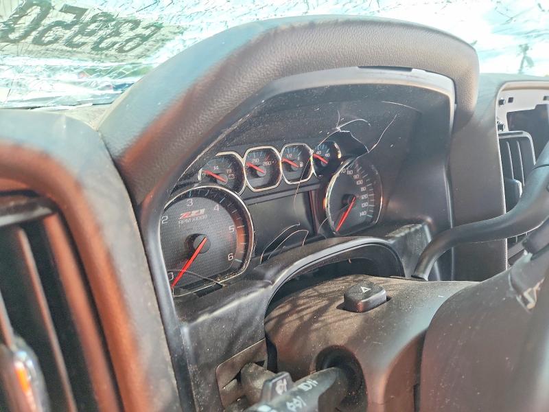 63950486 :رقم المزاد ، 3GCUKREC3JG308232 vin ، 2018 Chevrolet Silverado مزاد بيع