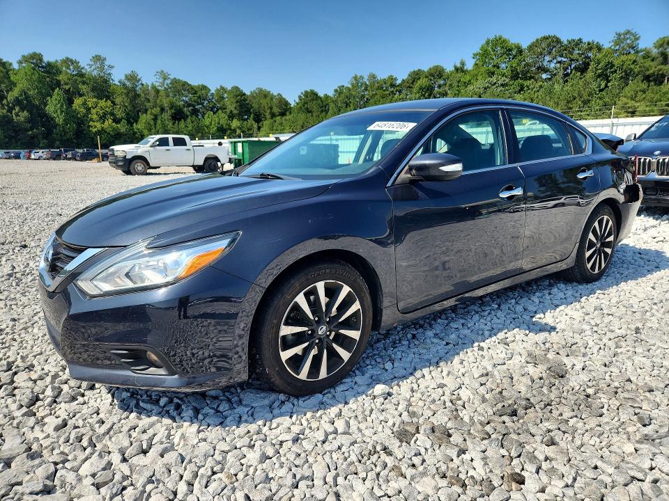 2018 Nissan Altima მანქანა იყიდება აუქციონზე, vin: 1N4AL3AP2JC127279, აუქციონის ნომერი: 64816206